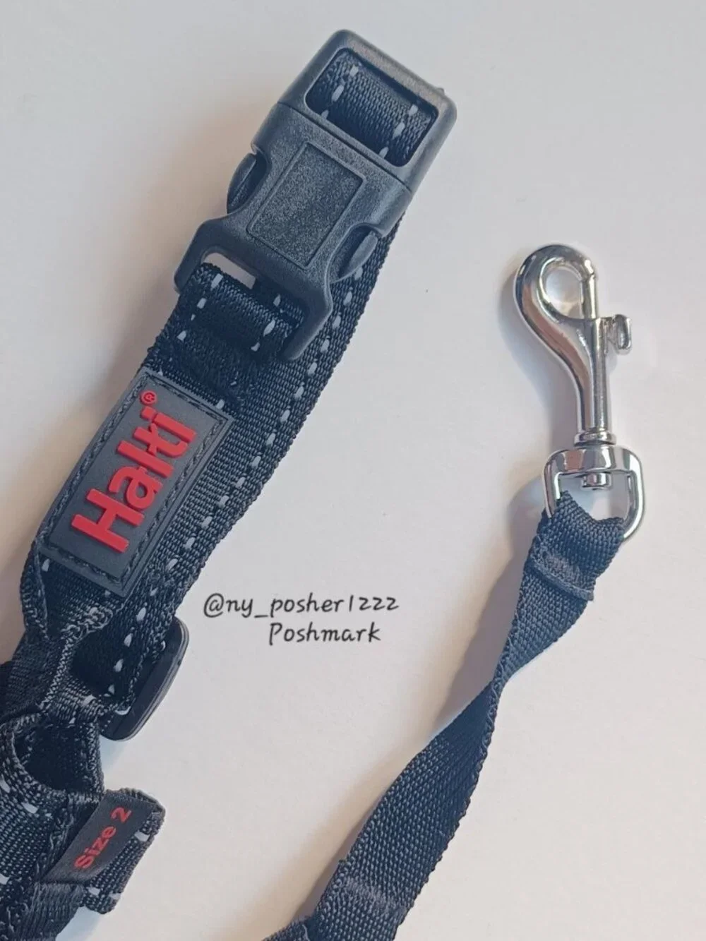 𝗛𝗮𝗹𝘁𝗶 Headcollar Size 2 Black & 𝖣𝖴𝖪𝖤'𝖲 Rope Dog Leash 4-Ft Red Bundle
